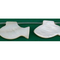 Pendant Shell (White MOP) Flat Fish