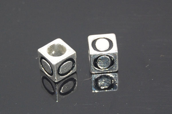 Metal Alloy Beads Square Letter (O) w/Black Enamel (Silver), 7x7mm